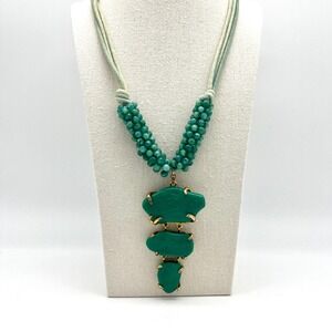 Statement‎ Necklace Green Beaded Pendant Gold Tone Chain Extender